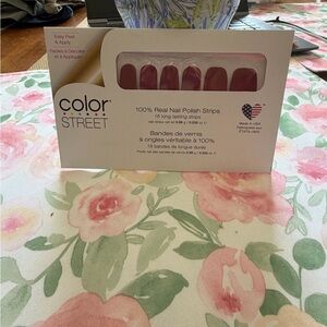 Color Street Nail Polish Strips in Munich Mulberry